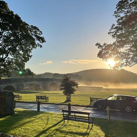 The Green At Burnsall Exteriör bild